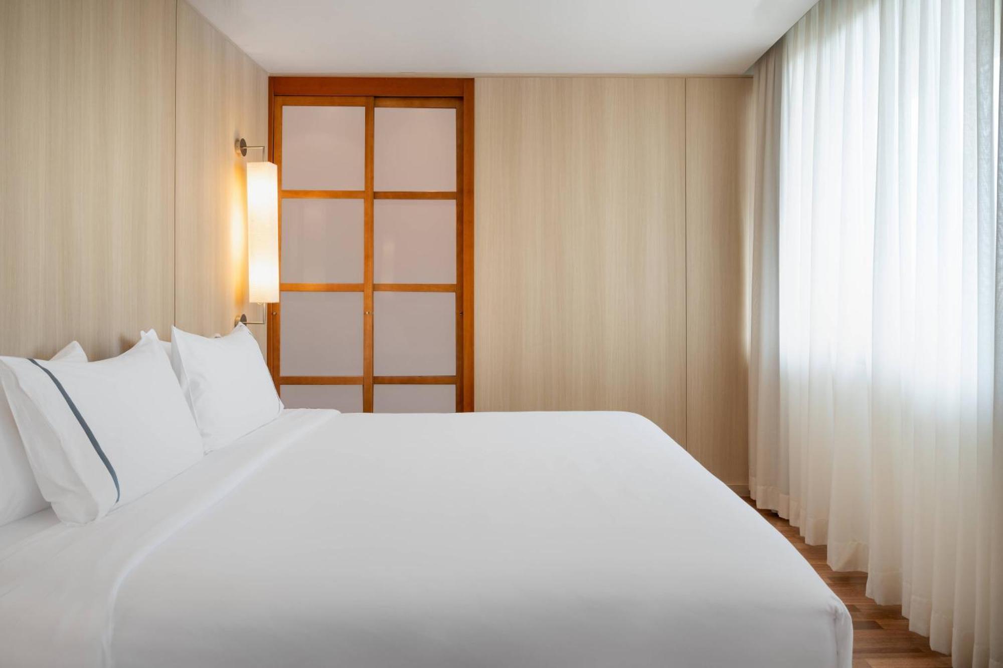 Ac Hotel Malaga Palacio By Marriott Luaran gambar