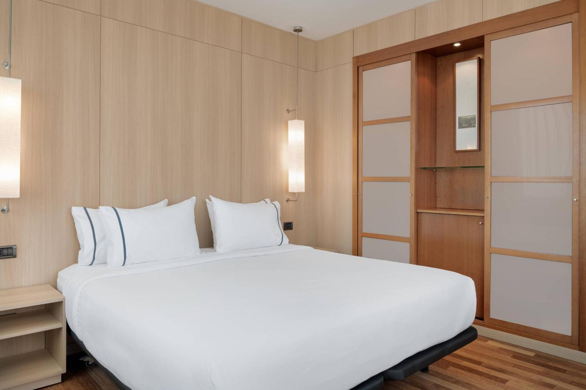 Ac Hotel Malaga Palacio By Marriott Luaran gambar