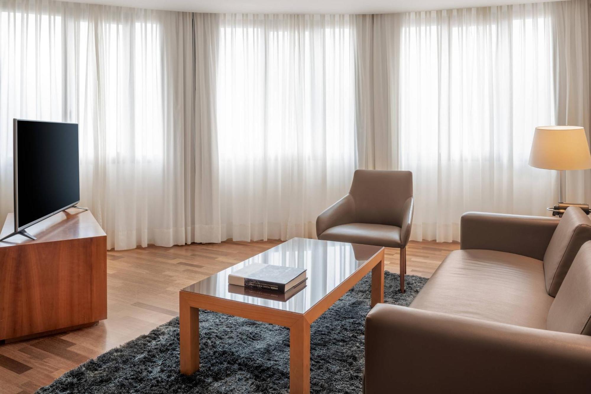 Ac Hotel Malaga Palacio By Marriott Luaran gambar
