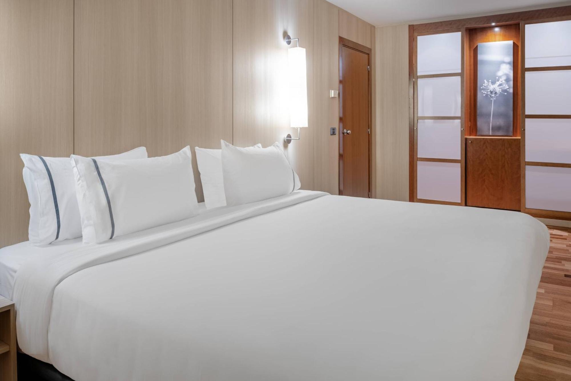 Ac Hotel Malaga Palacio By Marriott Luaran gambar