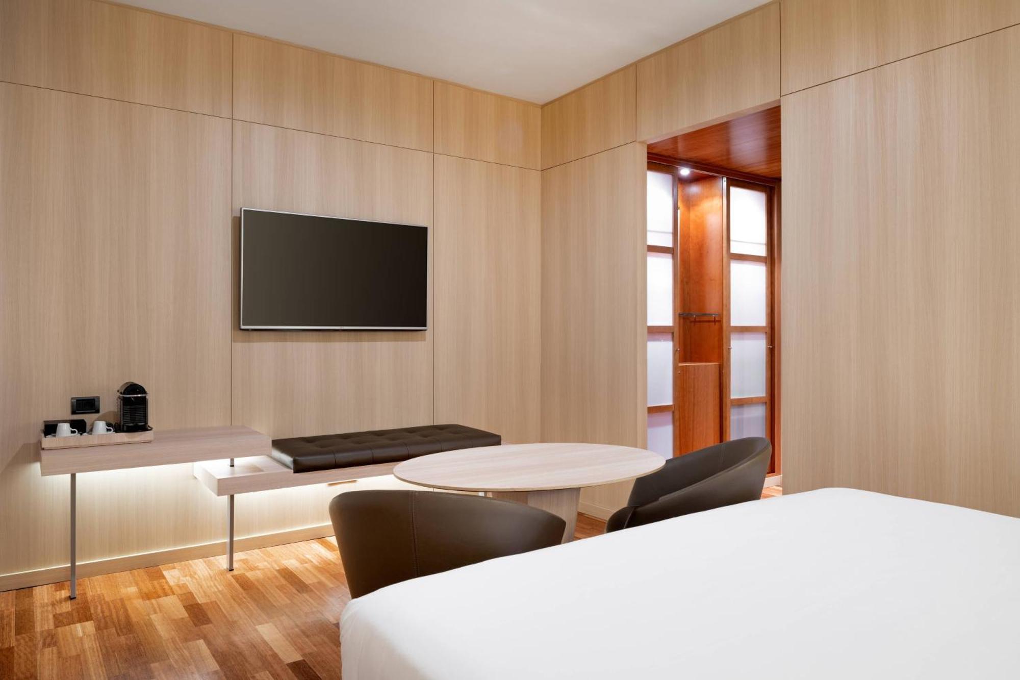 Ac Hotel Malaga Palacio By Marriott Luaran gambar
